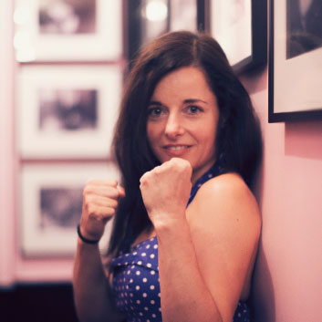 Rencontre avec Laure Calamy, actrice. Portrait © Laurent Koffel