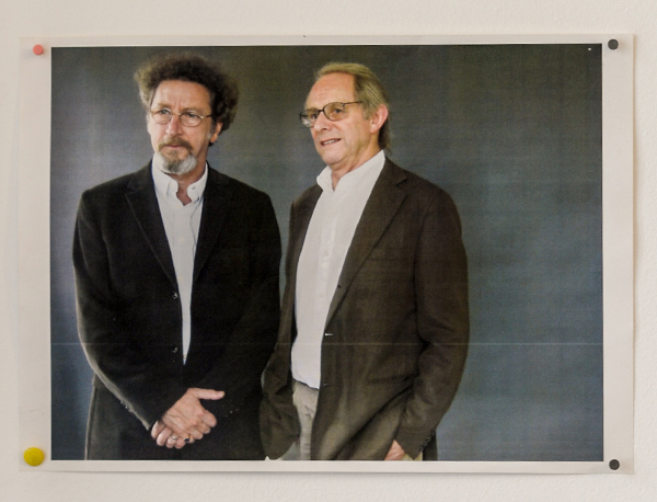 Dans le bureau de Robert Guédiguian : admiration pour Ken Loach © Yann Vidal.