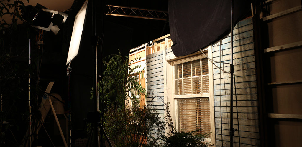 Sur le tournage du film Une famille à louer de Jean-Pierre Améris avec Benoît Poelvoorde et Virgine Efira.