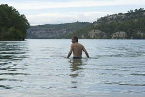 Vincent n'a pas d'écailles Thomas Salvador Vimala Pons Film Scène Lac Super-Héros